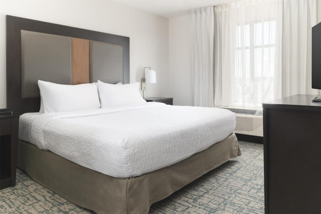 Homewood Suites By Hilton Wauwatosa Milwaukee - Image 2