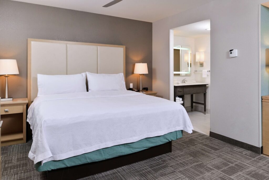 Homewood Suites Des Moines Airport - Image 3