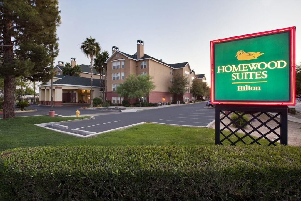 Homewood Suites by Hilton Phoenix-Biltmore