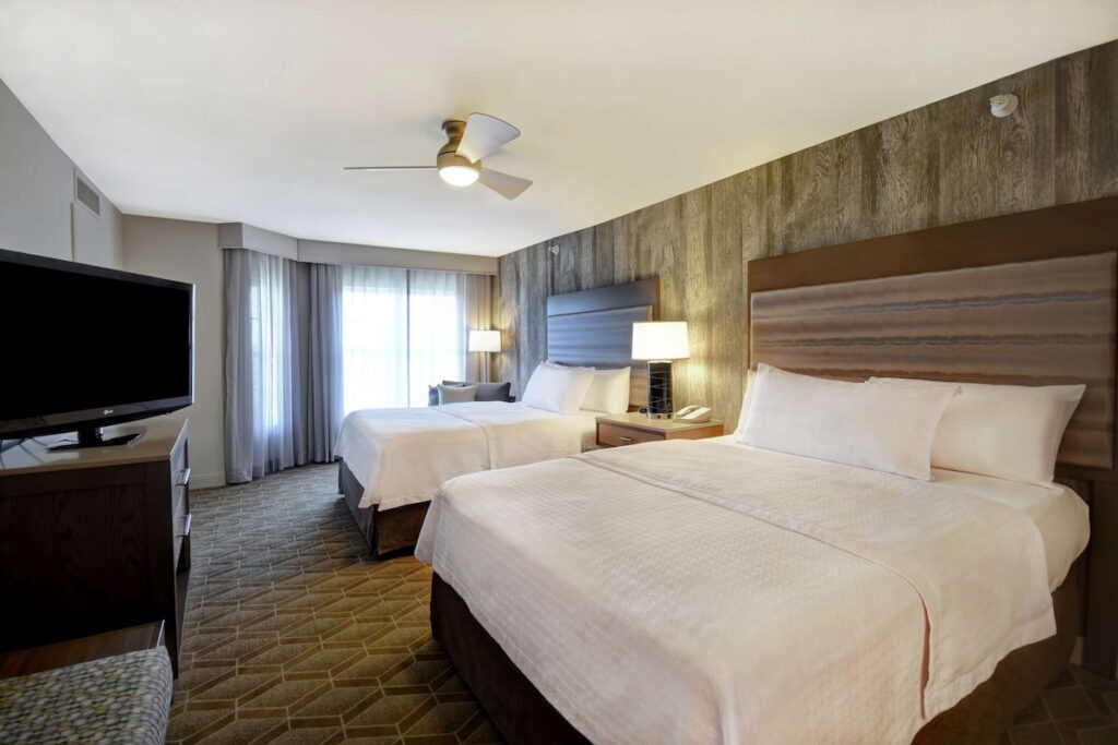 Homewood Suites by Hilton at The Waterfront - Image 3