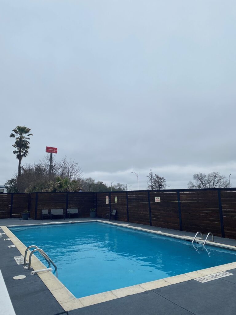 Hotel 10 Extended Stay - Image 4