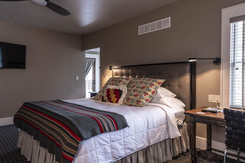 Hotel Broad Ripple - Image 2