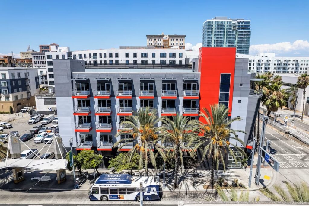 Hotel Mai Downtown Long Beach