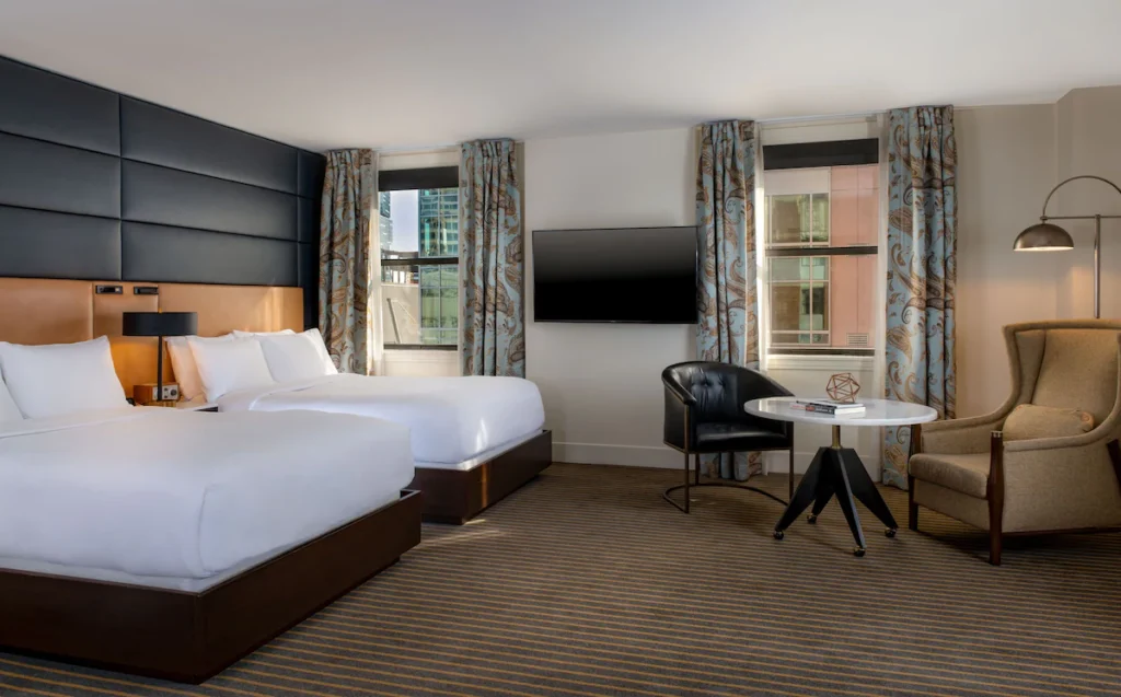 Hotel Theodore - Image 4