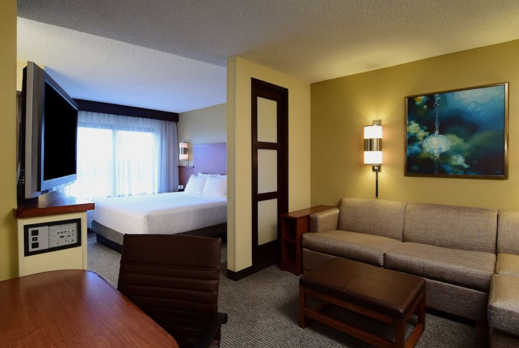 Hyatt Place Dallas Las Colinas - Image 2