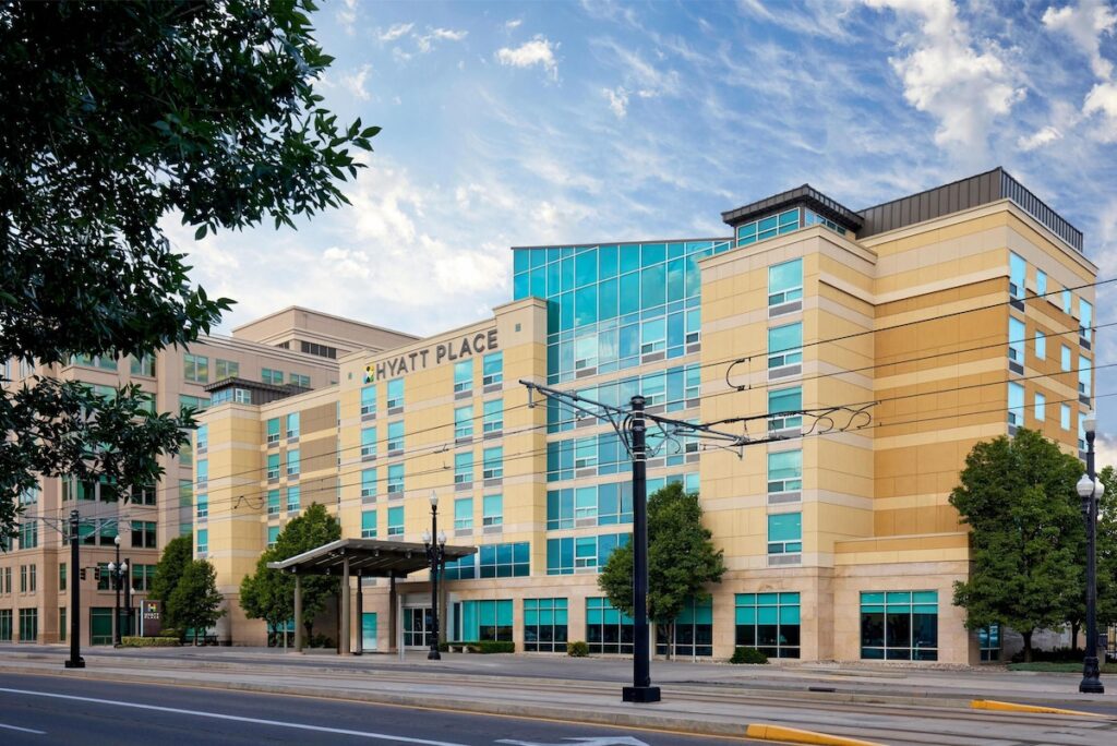 Hyatt Place Salt Lake City Downtown / The Gateway