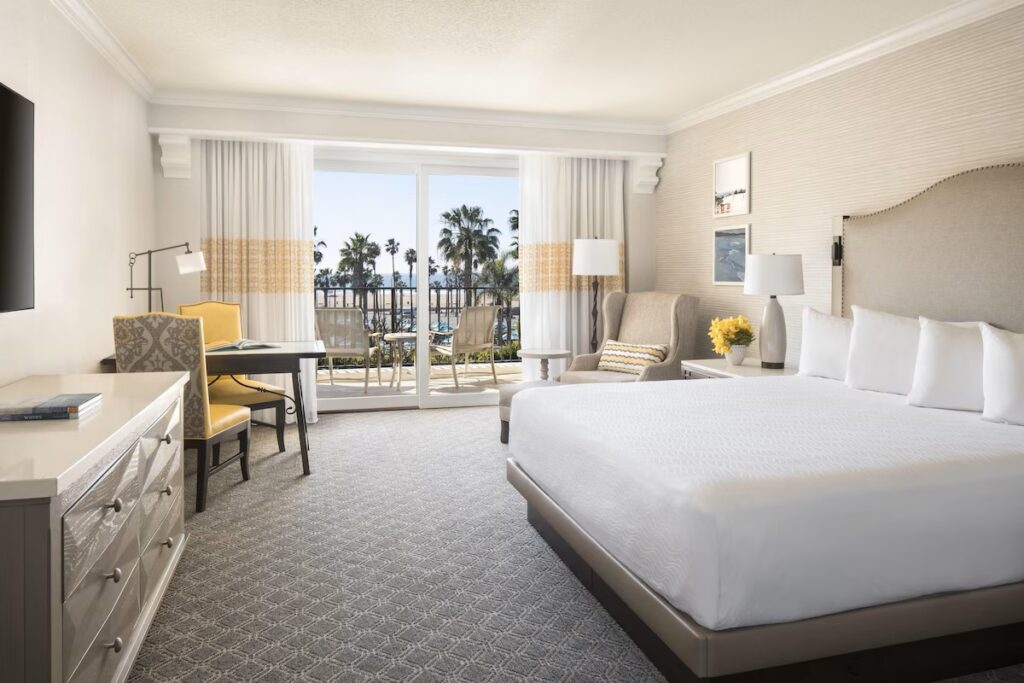 Hyatt Regency Huntington Beach Resort and Spa - Image 2