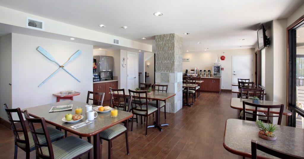 Inn at the Cove - Image 4