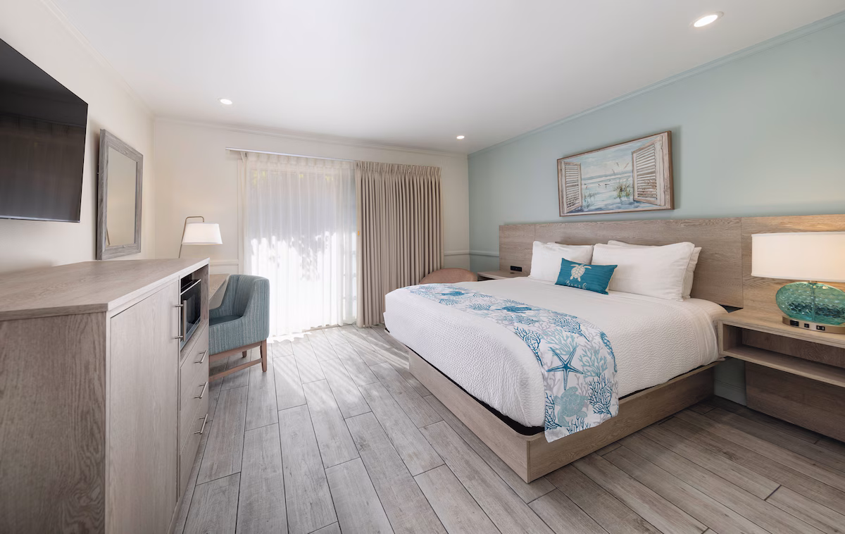 Inn by the Harbor - Image 3