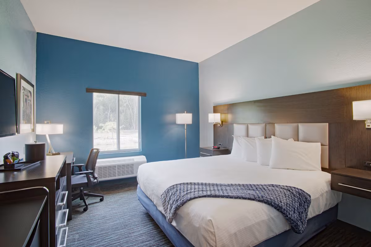 Iris Garden Inn - Image 4