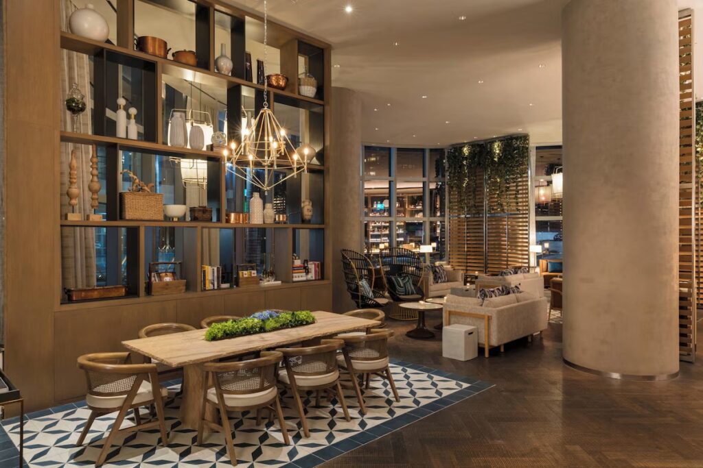 JW Marriott Marquis Miami - Image 5