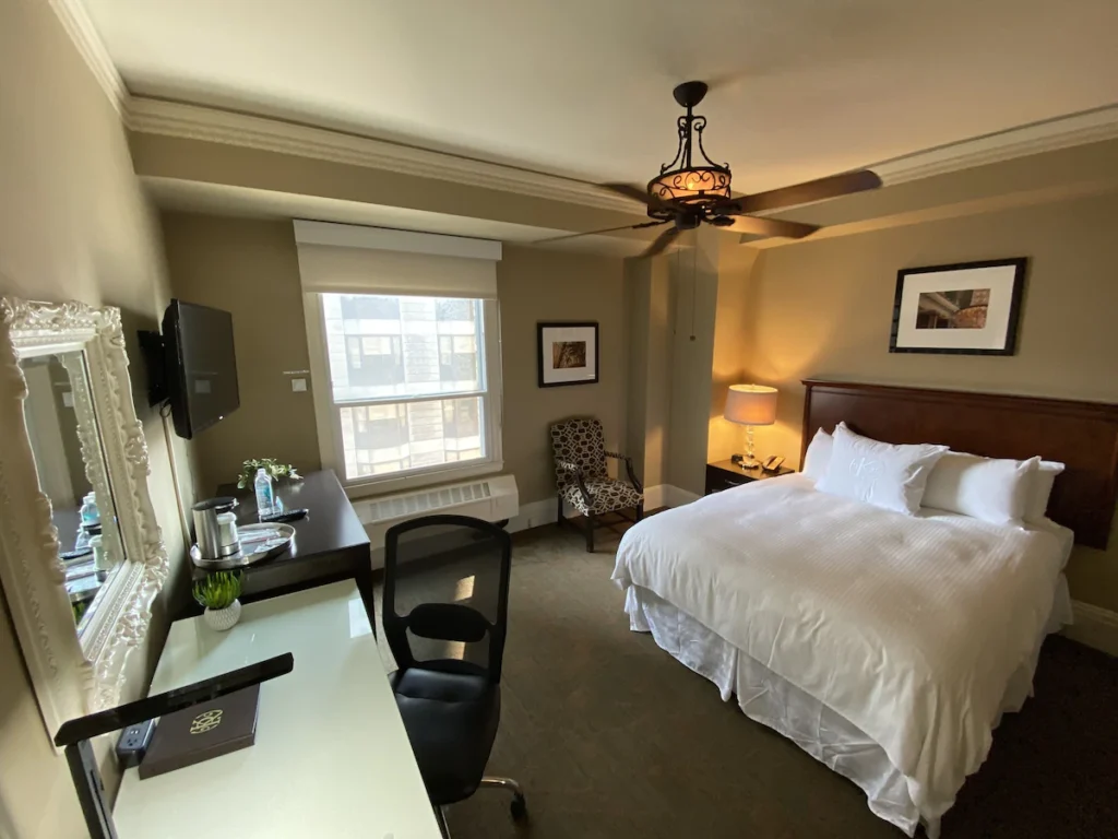 Kensington Park Hotel - Image 2