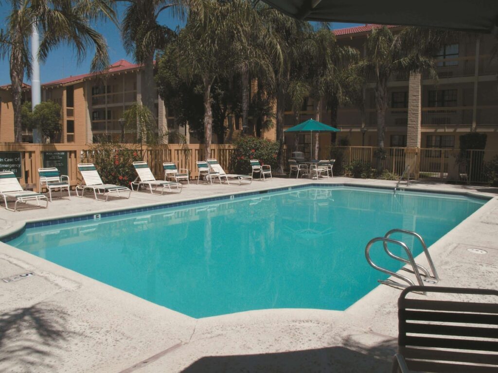 La Quinta Inn by Wyndham Bakersfield South - Image 3