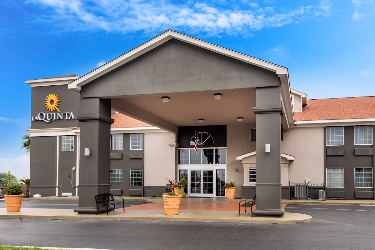 La Quinta Inn by Wyndham San Antonio Brooks City Base