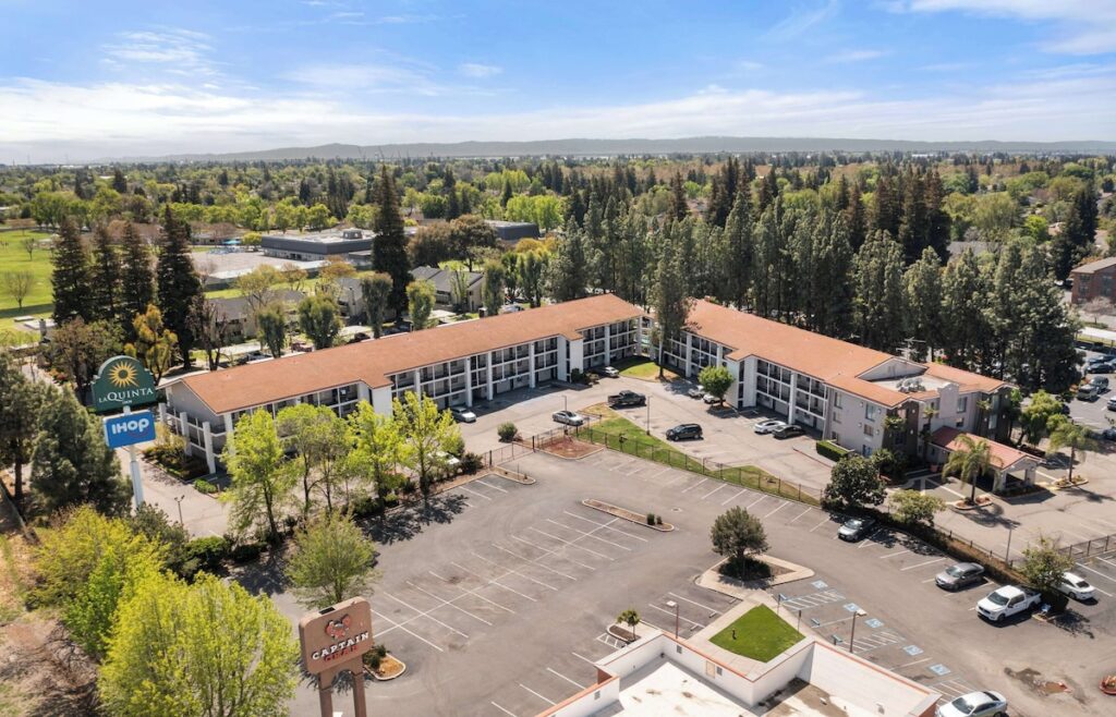 La Quinta Inn by Wyndham Stockton - Image 2