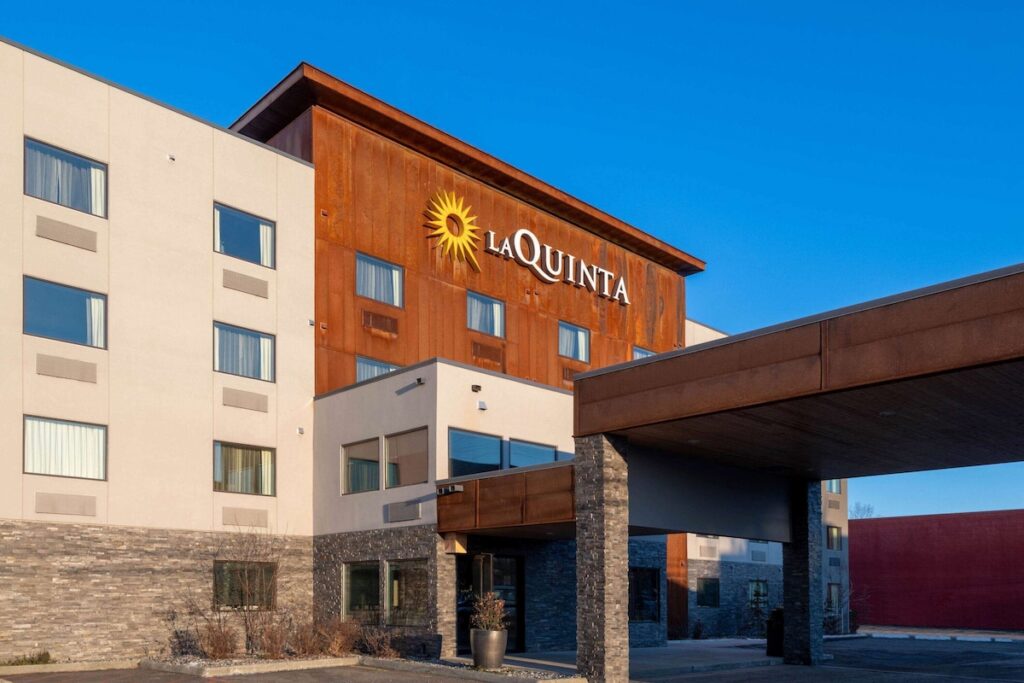 La Quinta by Wyndham Anchorage Airport