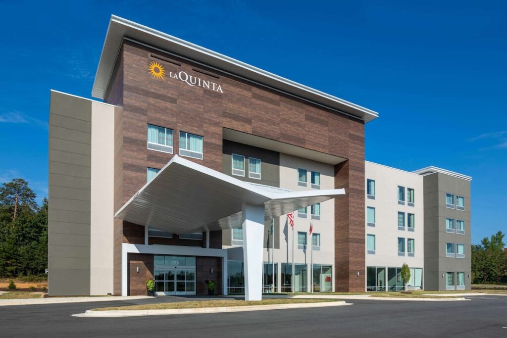 La Quinta by Wyndham Greensboro Airport High Point