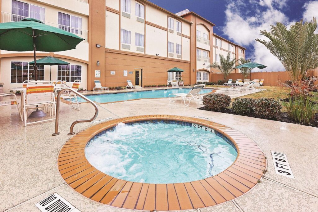 La Quinta by Wyndham Houston Hobby Airport - Image 3