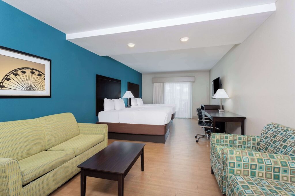 La Quinta by Wyndham Ocean City - Image 5
