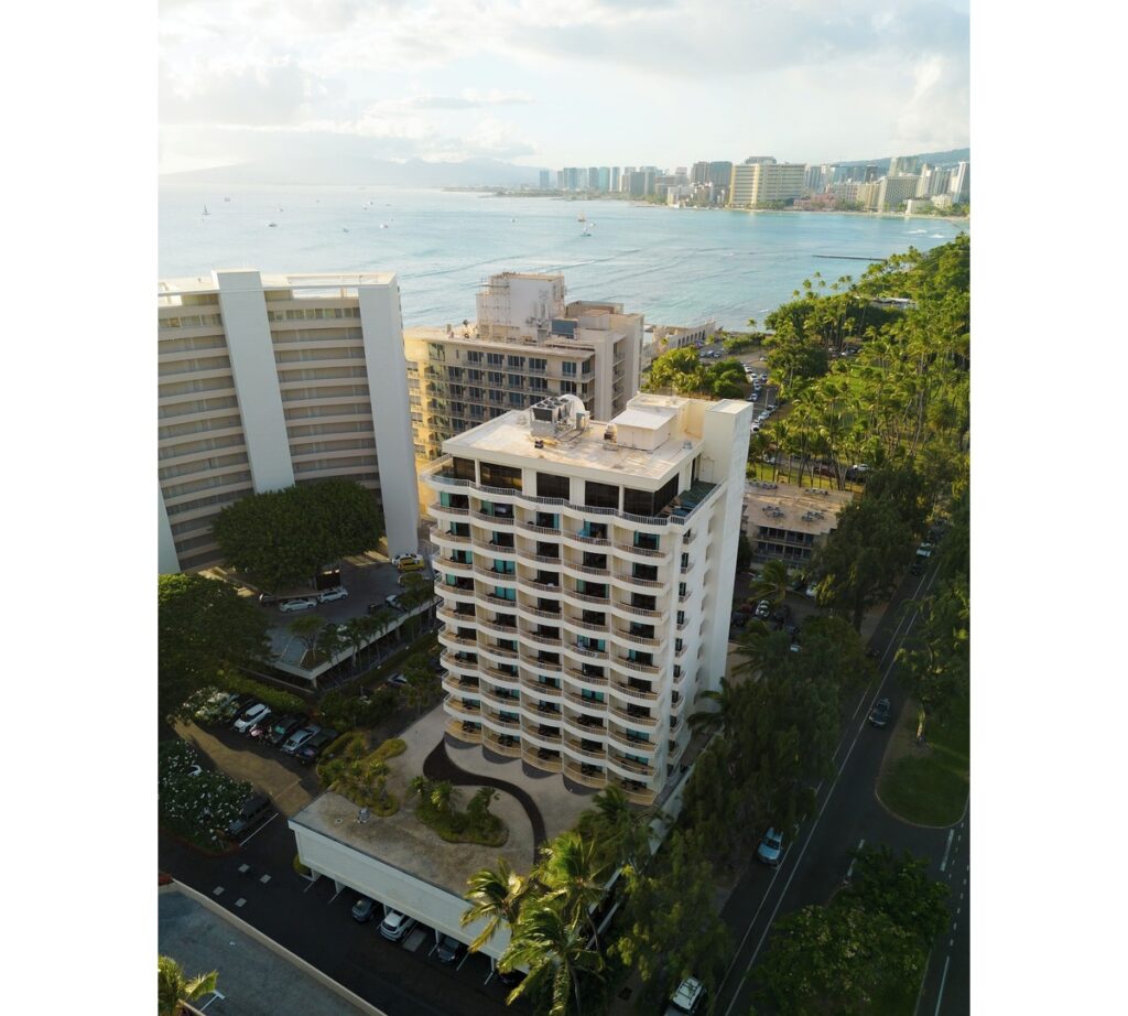 Lotus Honolulu at Diamond Head