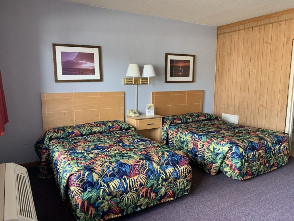 MacThrift Motor Inn - Image 4