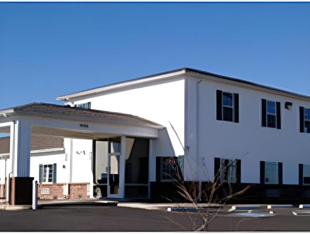 Magnolia Inn and Suites Southaven - Image 2