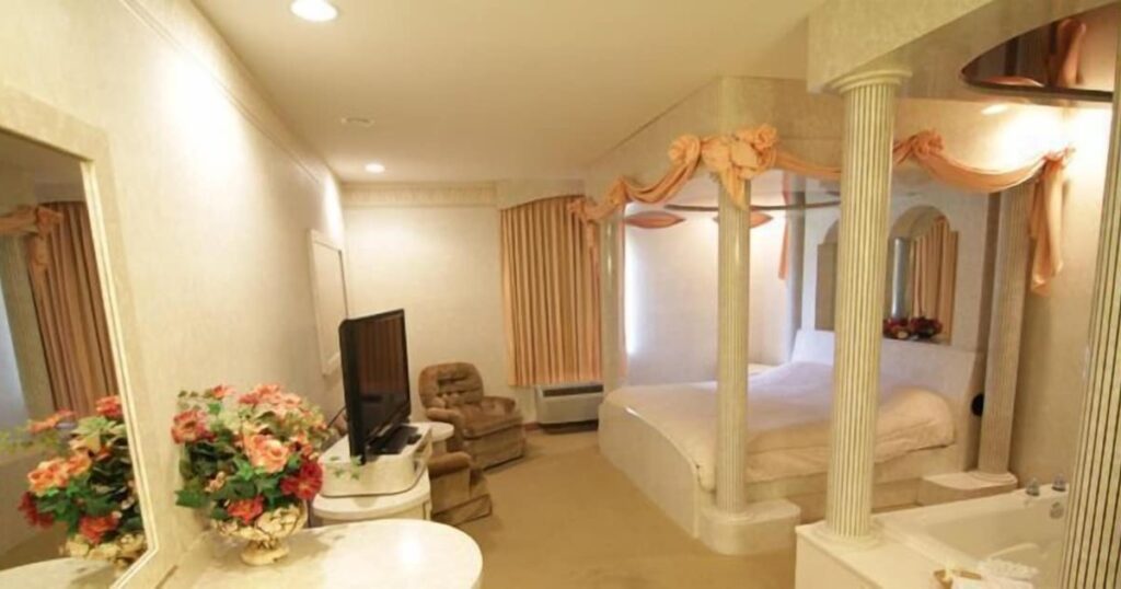 Magnolia Inn and Suites Southaven - Image 3