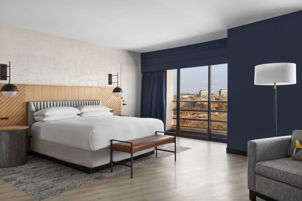 Marina del Rey Marriott - Image 2