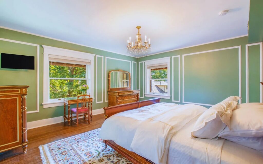 Martha's Bed and Breakfast - Image 3