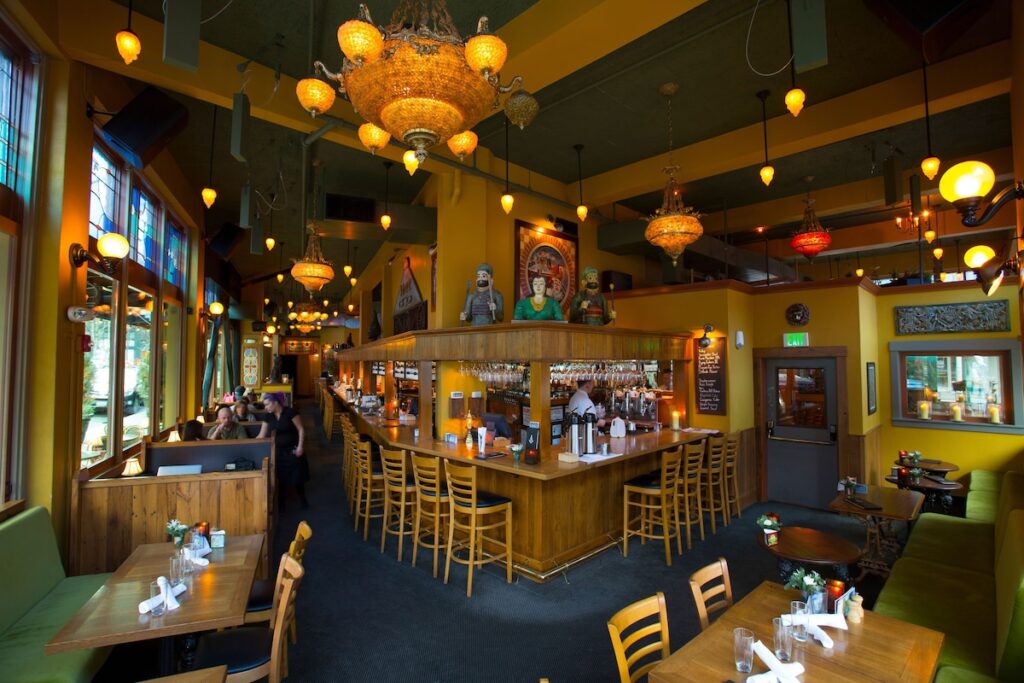 McMenamins Crystal Hotel - Image 4