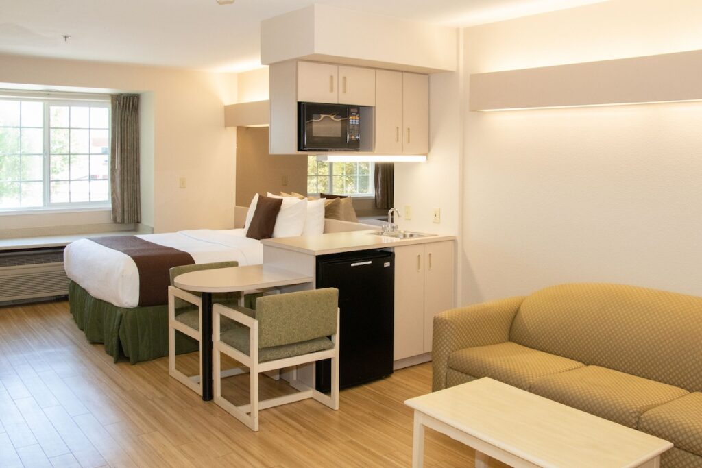 Microtel Inn & Suites Lodi - Image 5