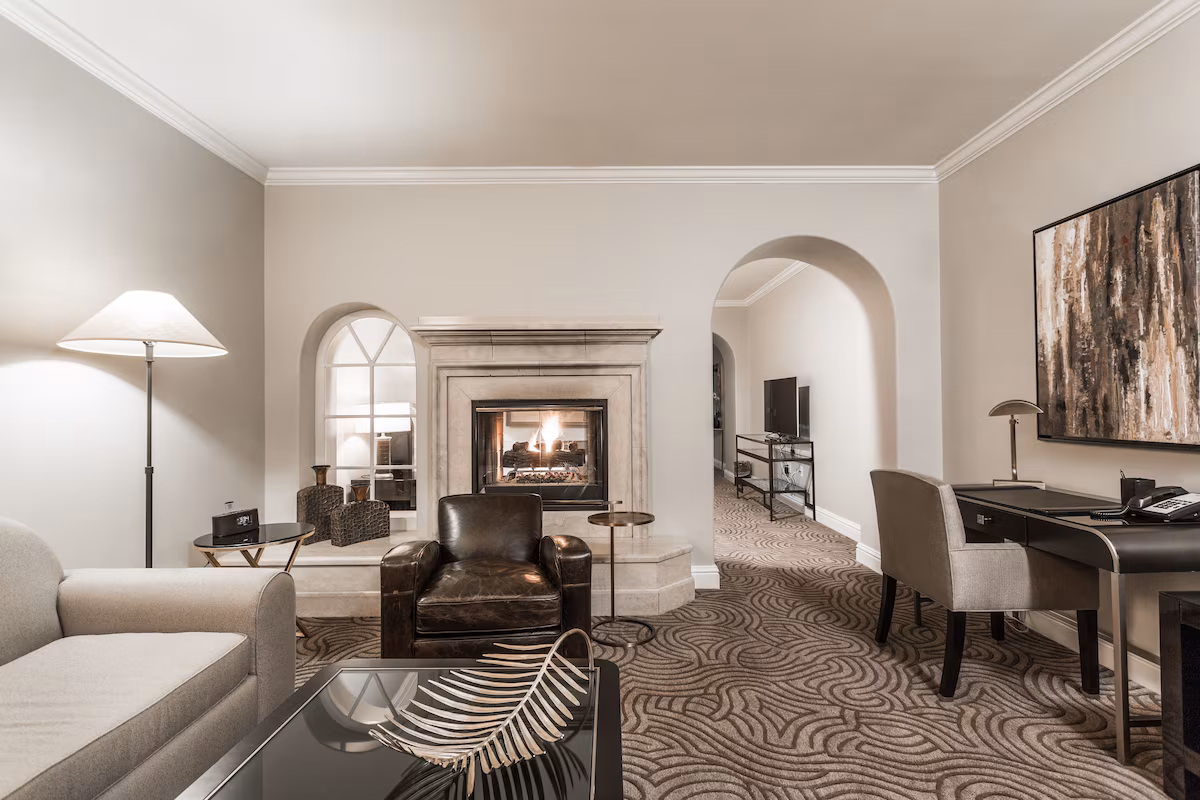 Montecito Inn - Image 2