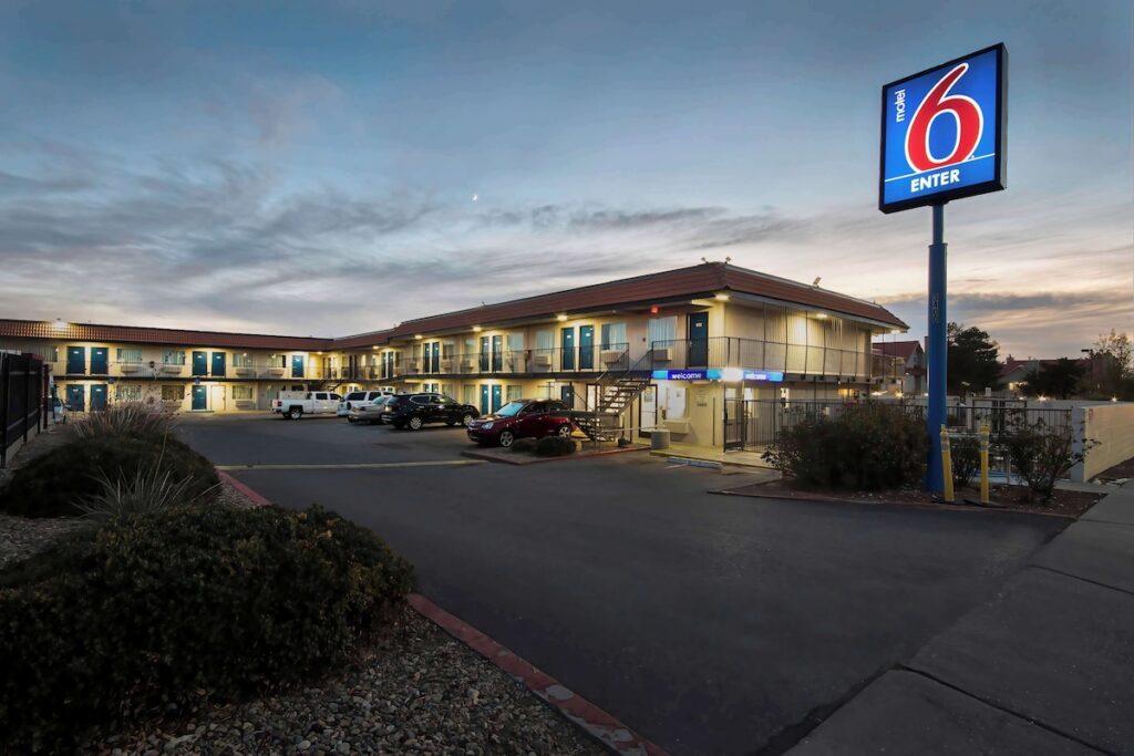 Motel 6-Albuquerque, NM - Carlisle