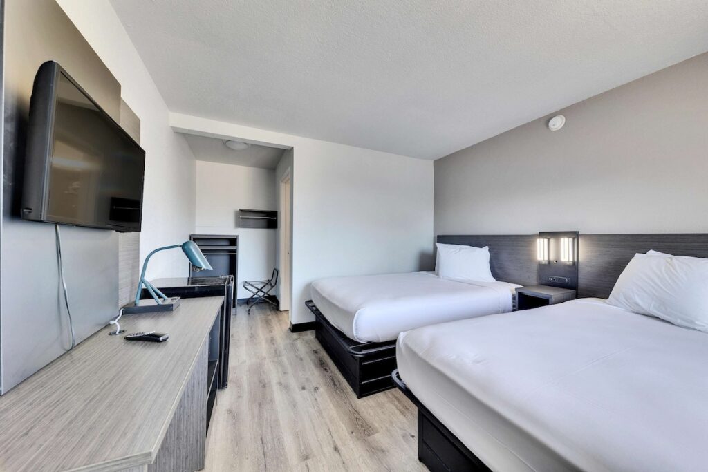 Motel 6 Austin Airport - Image 4