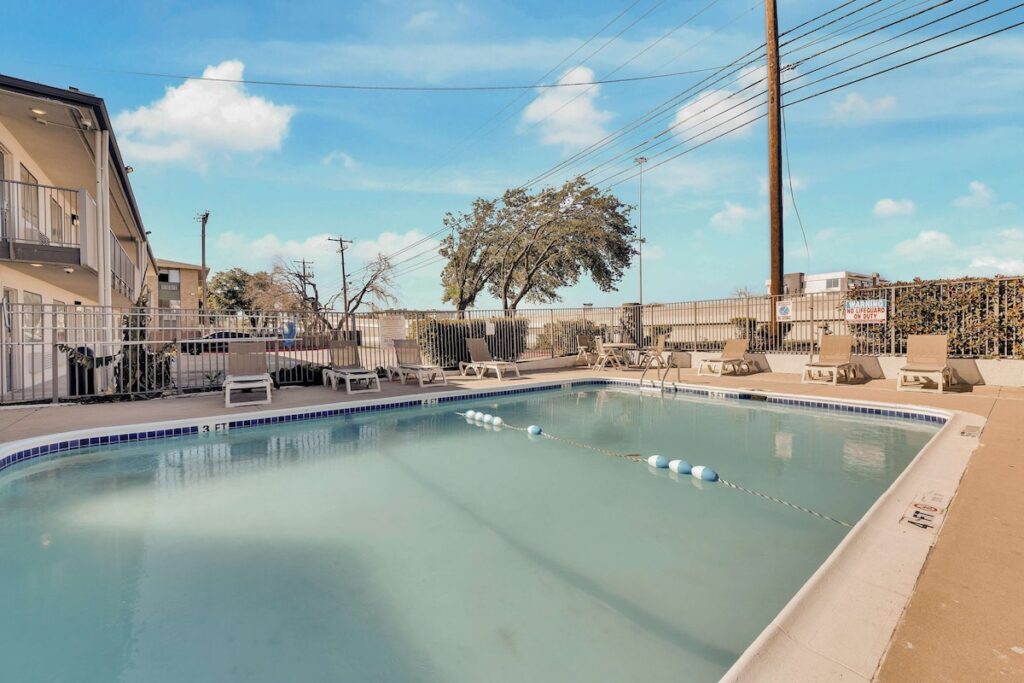 Motel 6 Austin Airport - Image 3