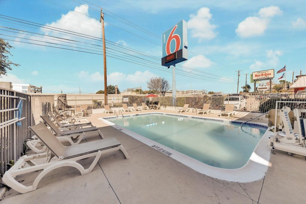 Motel 6-Austin, TX - Airport - South - Image 3