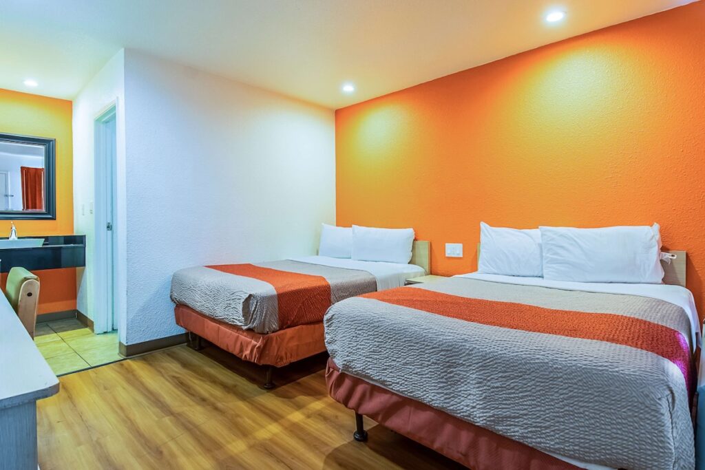 Motel 6-Bakersfield, CA - Airport - Image 5