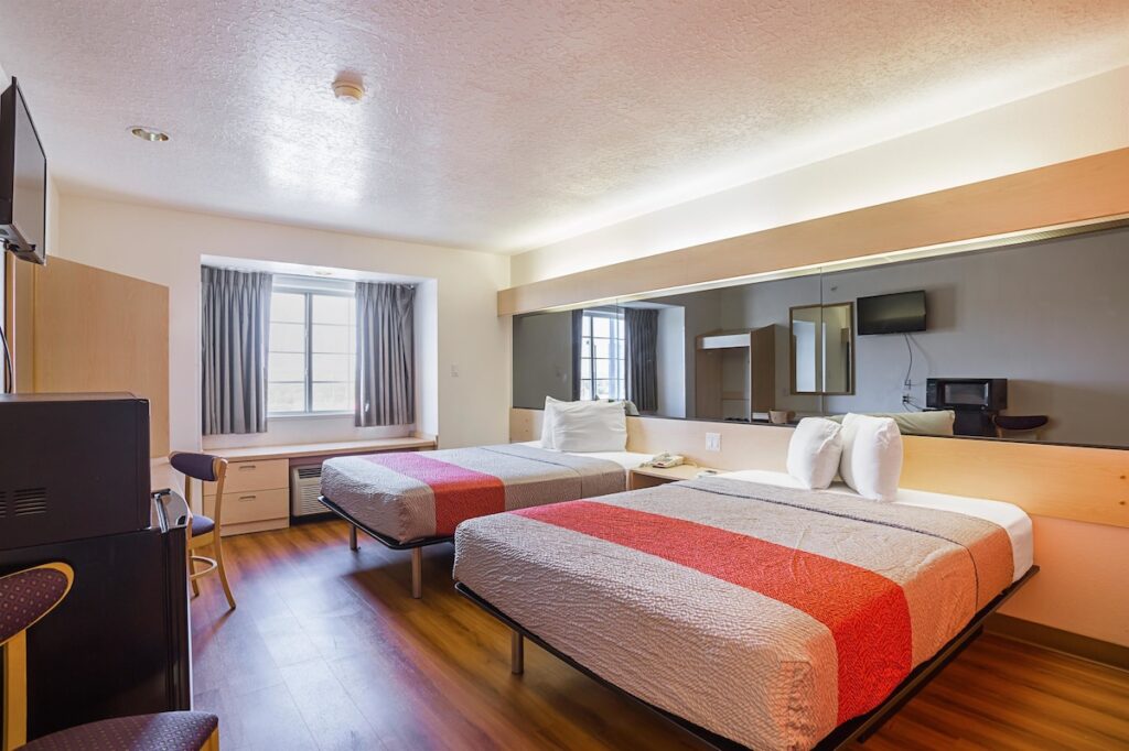 Motel 6-Bernalillo, NM - Image 2