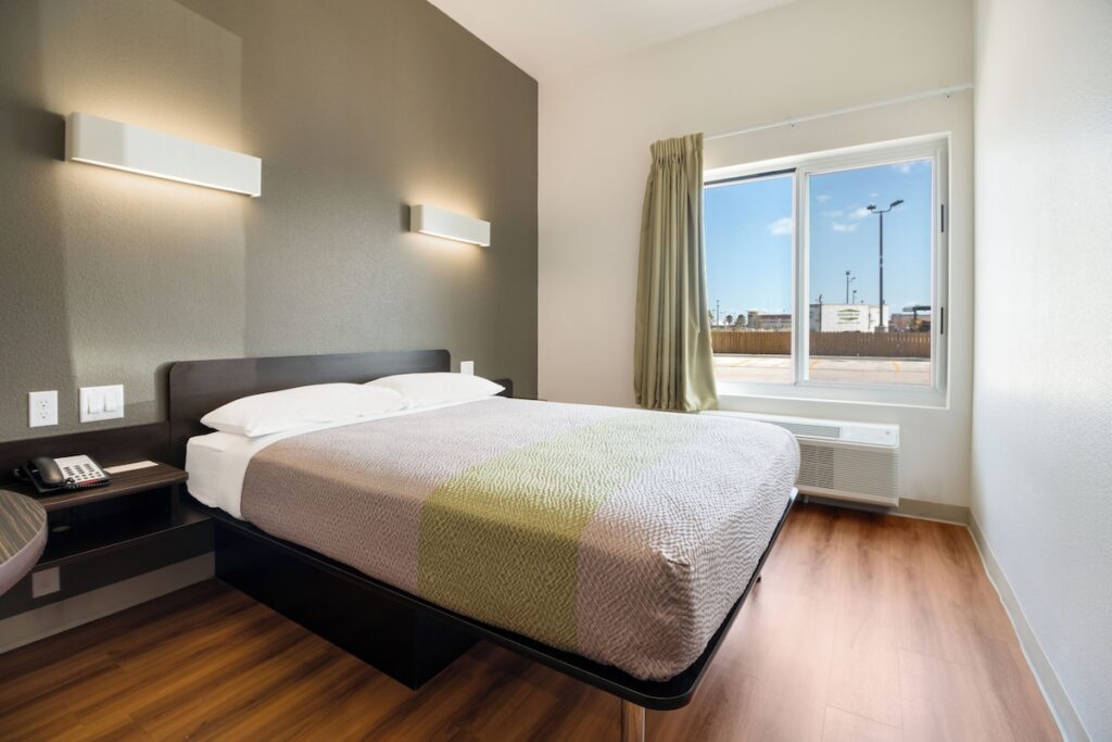 Motel 6-Corpus Christi, TX - Image 2