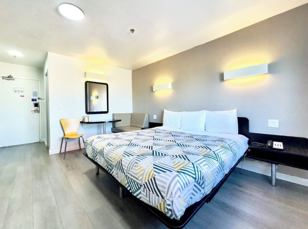 Motel 6 Dallas - Fair Park - Image 2