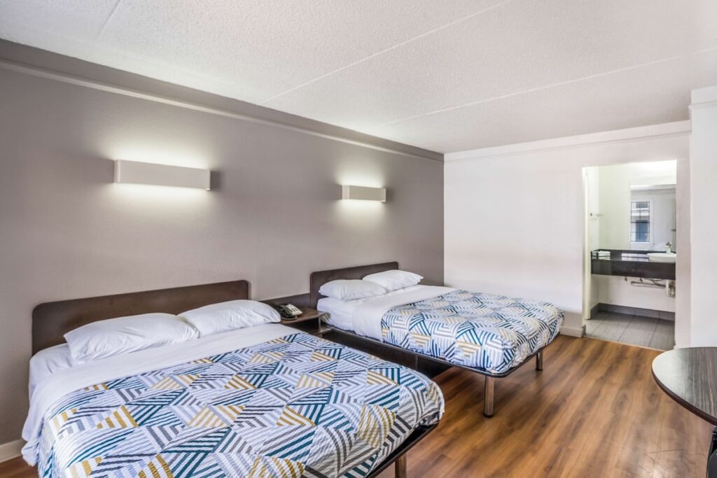 Motel 6-Dallas, TX - Market Center - Image 3