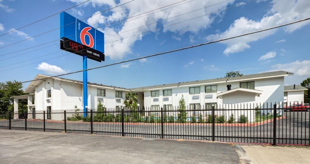 Motel 6-Dallas, TX - South