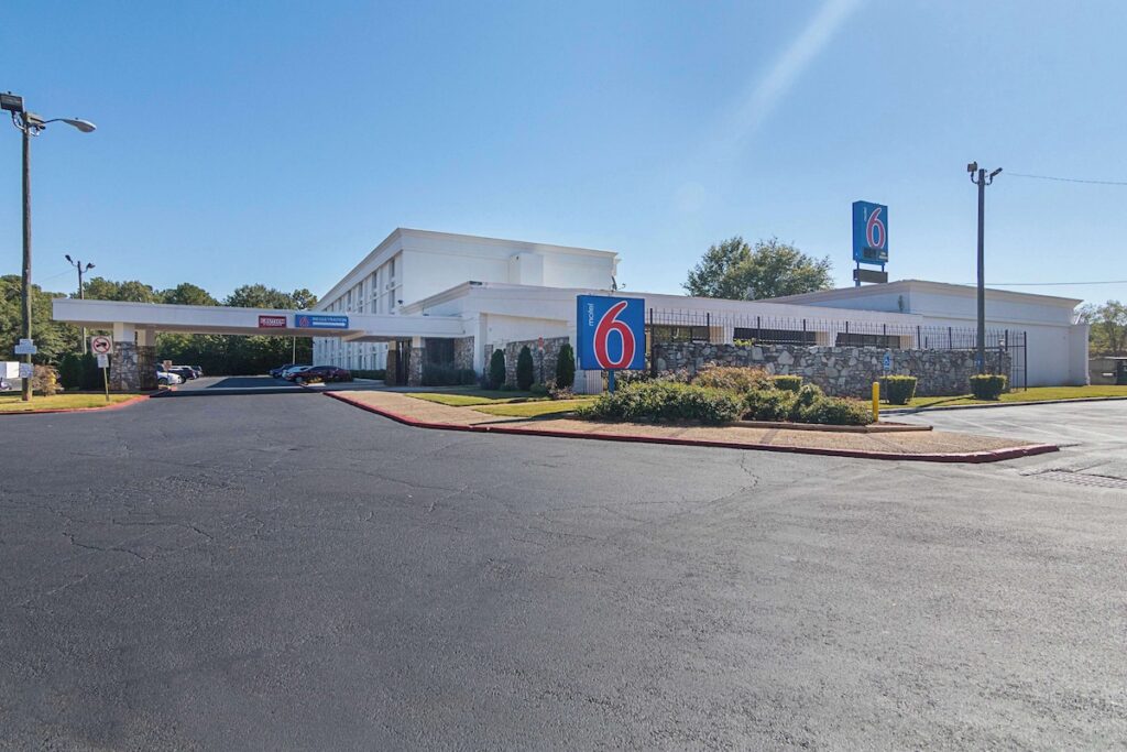 Motel 6-Decatur, GA - Image 2