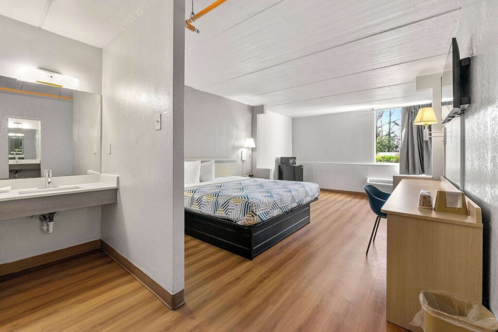 Motel 6-Decatur, GA - Image 4