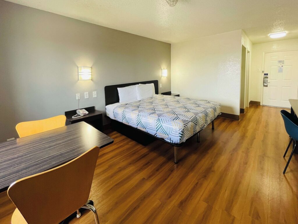 Motel 6-Duncanville, TX - Dallas - Image 2