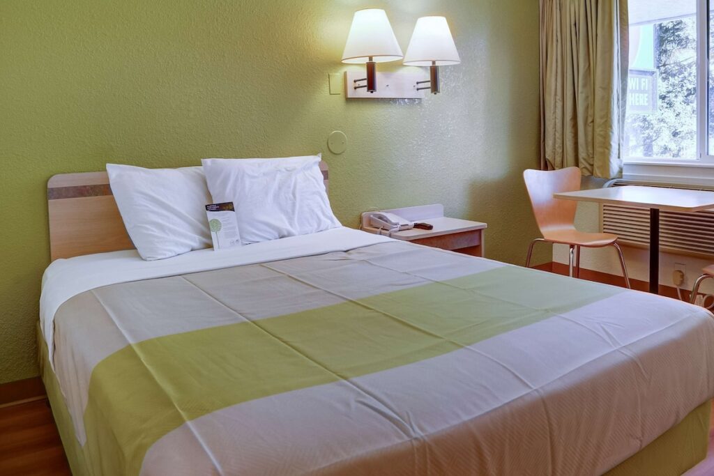 Motel 6-Eugene, OR - South Springfield - Image 3