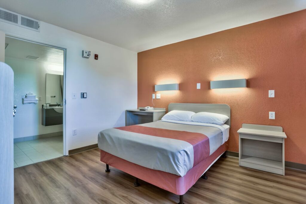 Motel 6-Flagstaff, AZ - Butler - Image 3