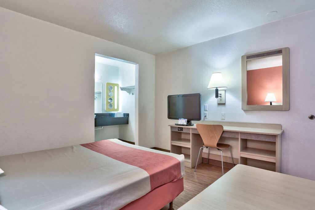 Motel 6-Flagstaff, AZ - West - Woodland Village - Image 3