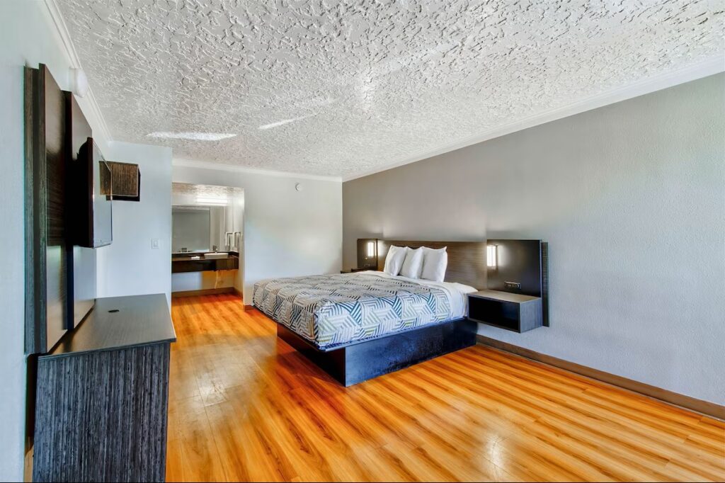 Motel 6-Fort Worth, TX - White Settlement - Image 2