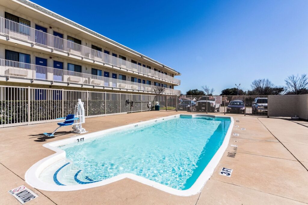 Motel 6-Garland, TX - Dallas - Image 4